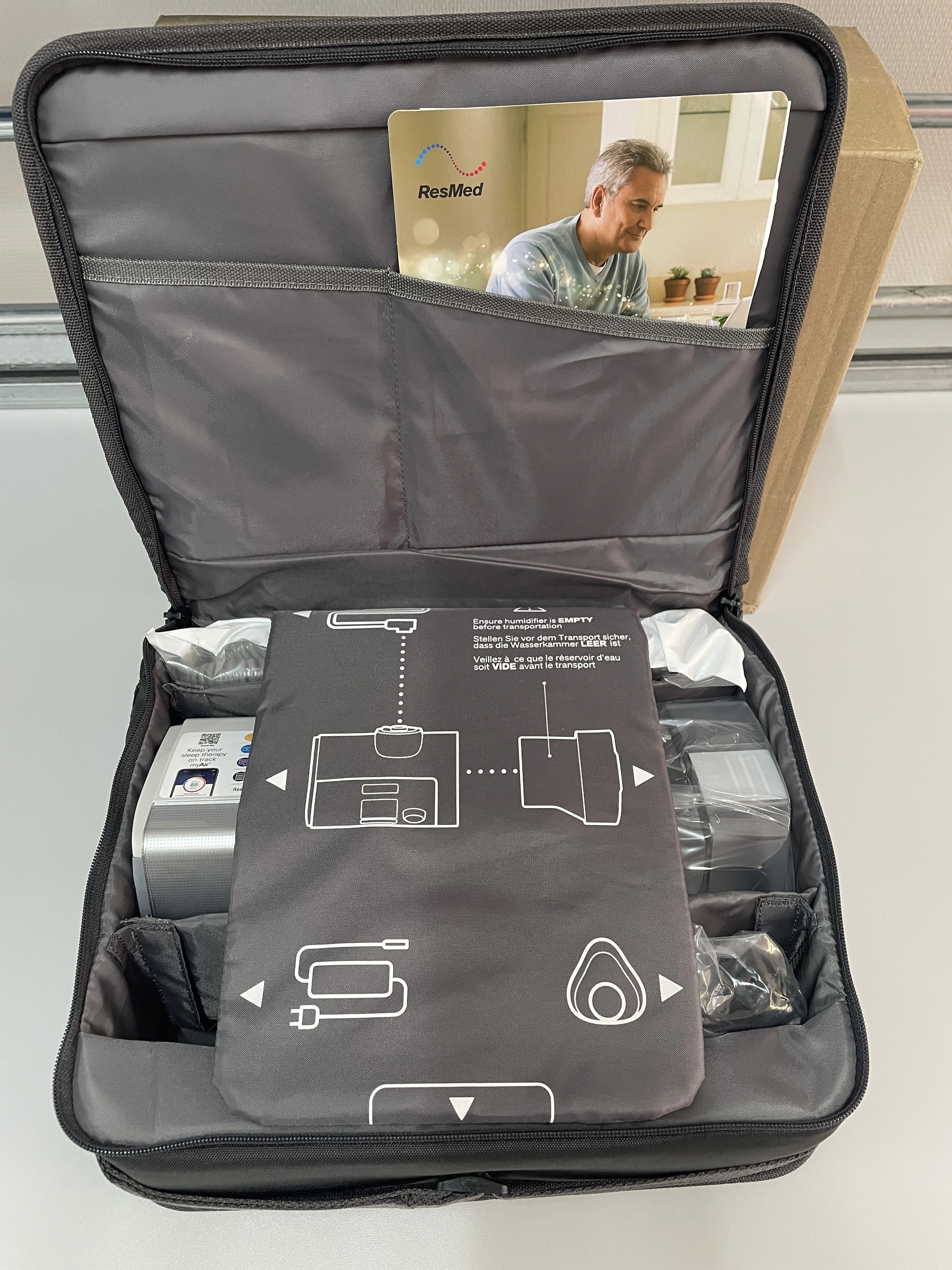 appareil-bilevel-resmed-aircurve-10-vauto-complet.jpg