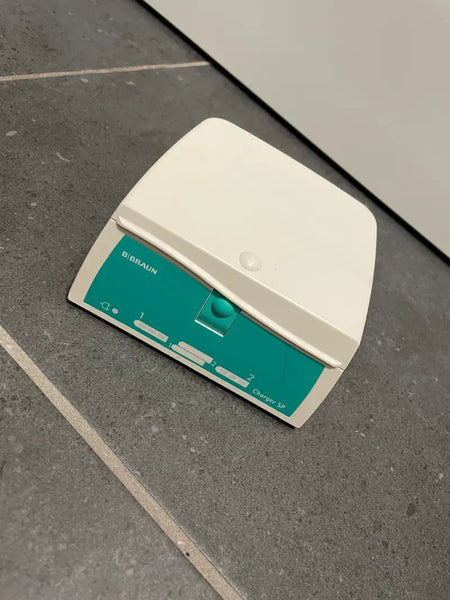 B Braun – Chargeur de Batterie pour Infusomat Space, Fiable et Compact - SelfiMed EUB Braun – Chargeur de Batterie pour Infusomat Space, Fiable et CompactÉquipement médical