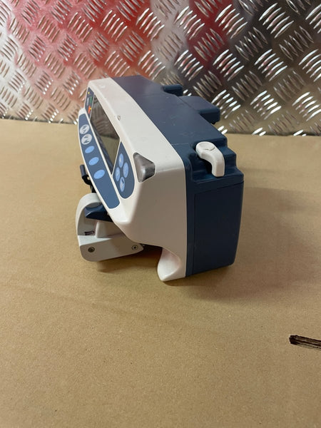 CareFusion Alaris CC – Pompe à Perfusion Avancée pour Soins Médicaux - SelfiMed EUCareFusion Alaris CC – Pompe à Perfusion Avancée pour Soins MédicauxÉquipement médical