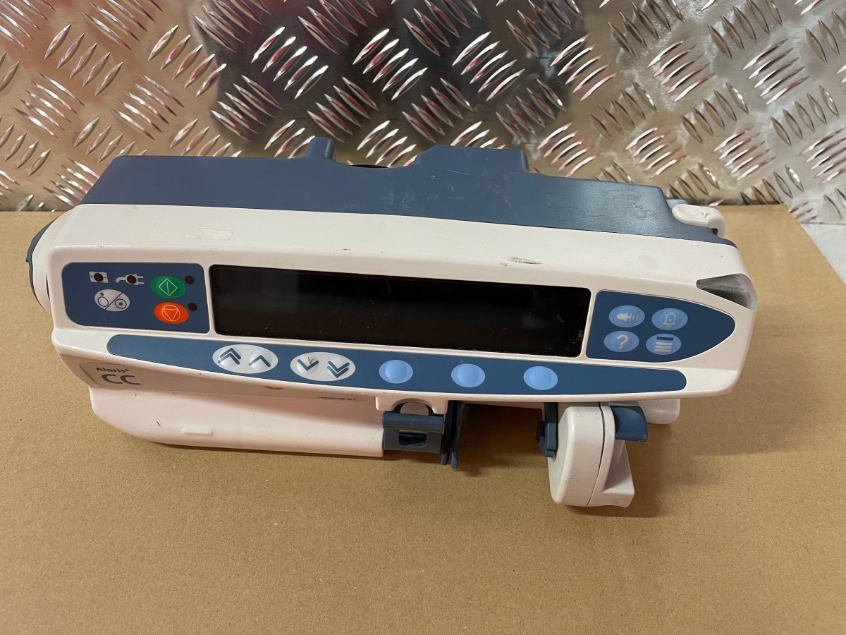 CareFusion Alaris CC – Pompe à Perfusion Avancée pour Soins Médicaux - SelfiMed EUCareFusion Alaris CC – Pompe à Perfusion Avancée pour Soins MédicauxÉquipement médical