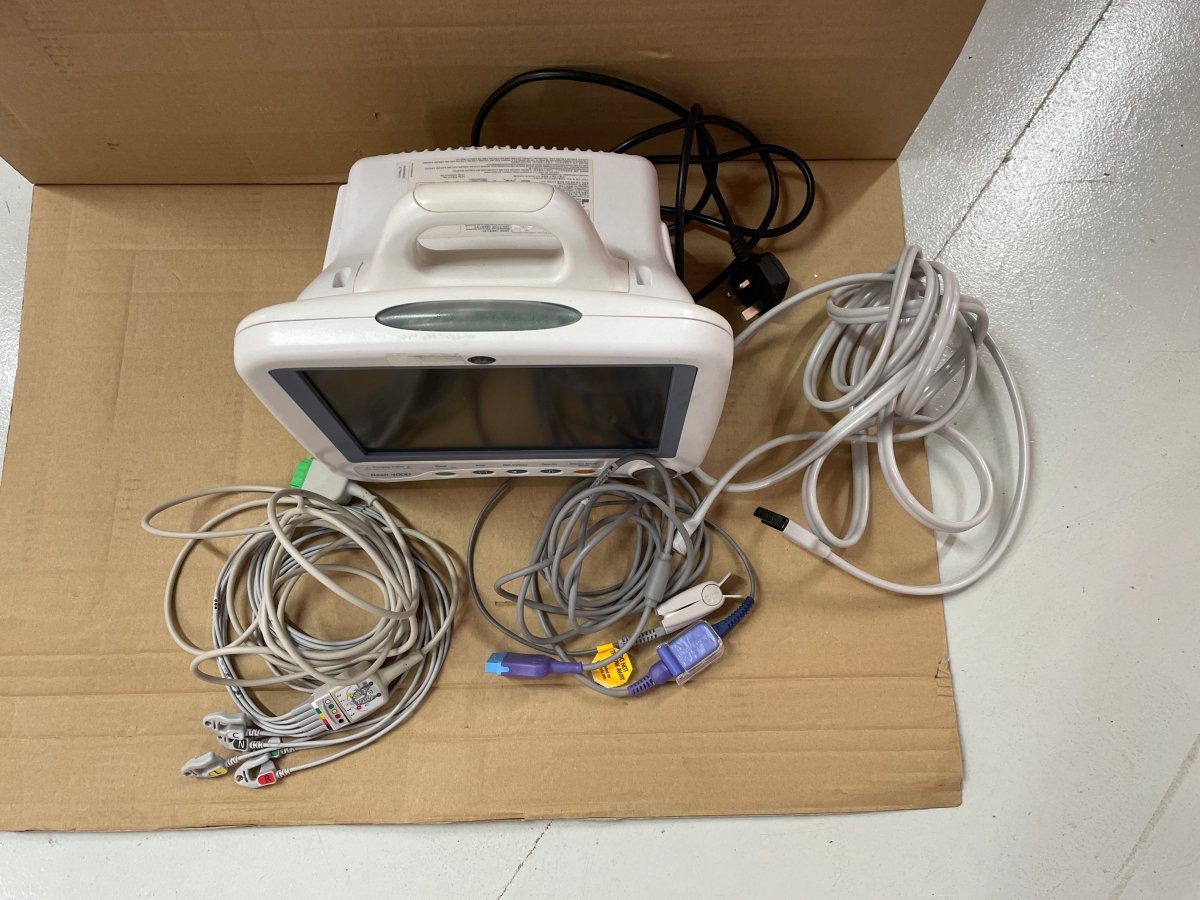 ge-dash-4000-moniteur-patient-soins-intensifs-surveillance.jpg