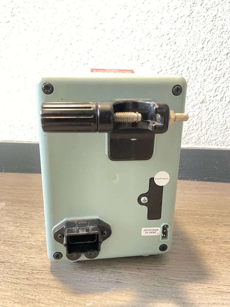 Ivac 598 Pompes de Perfusion - Solution Fiable pour Administration de Médicaments et Fluides Intraveineux - SelfiMed EUIvac 598 Pompes de Perfusion - Solution Fiable pour Administration de Médicaments et Fluides IntraveineuxInfusion pump