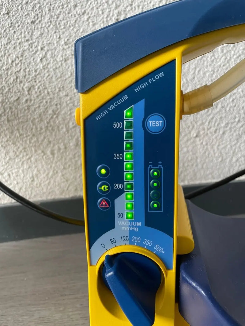 laerdal-lsu-aspirateur-medical-portable-urgence.jpg