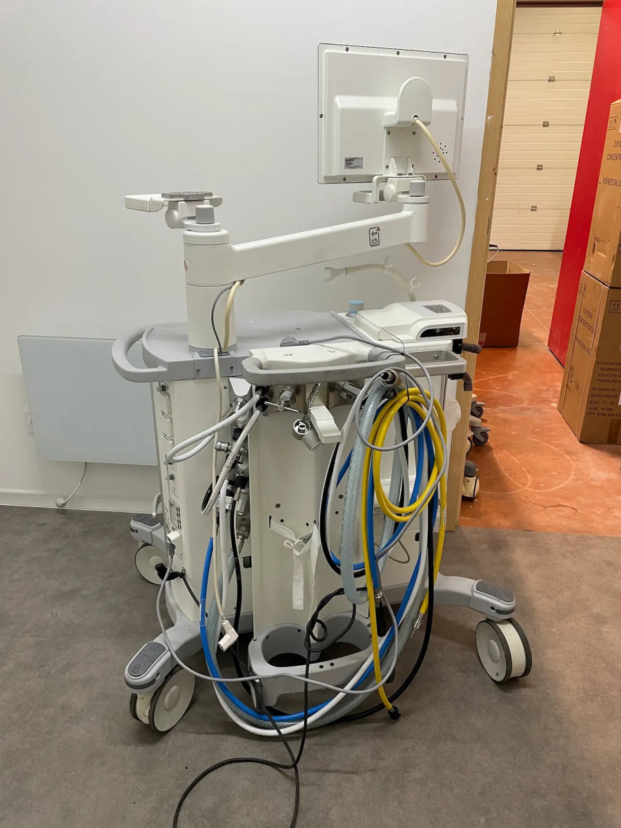 Maquet Flow - i - Appareil d'anesthésie avec tuyaux - SelfiMed EUMaquet Flow - i - Appareil d'anesthésie avec tuyauxÉquipement médical