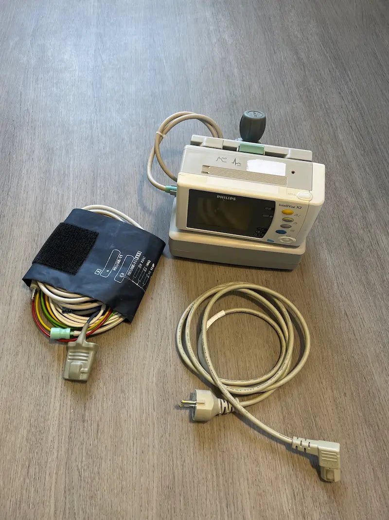 Moniteur Patient Philips Intellivue X2 + Chargeur Réf: 865122 avec Câbles ECG, SpO2 et NIBP - SelfiMed EUMoniteur Patient Philips Intellivue X2 + Chargeur Réf: 865122 avec Câbles ECG, SpO2 et NIBPÉquipement médical