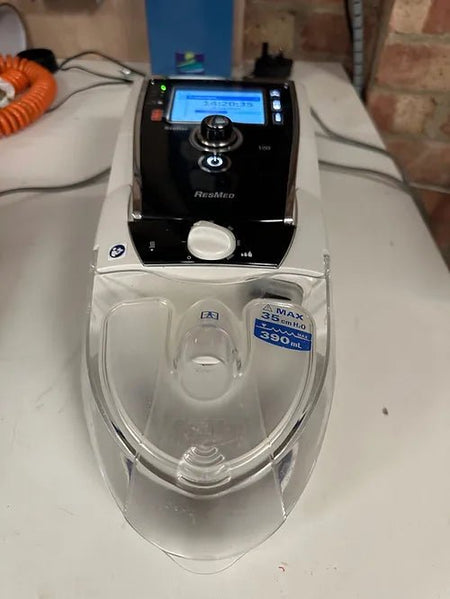 resmed-stellar-100-cpap-appareil-de-pression-positive-continue-avec-technologie-avaps.jpg