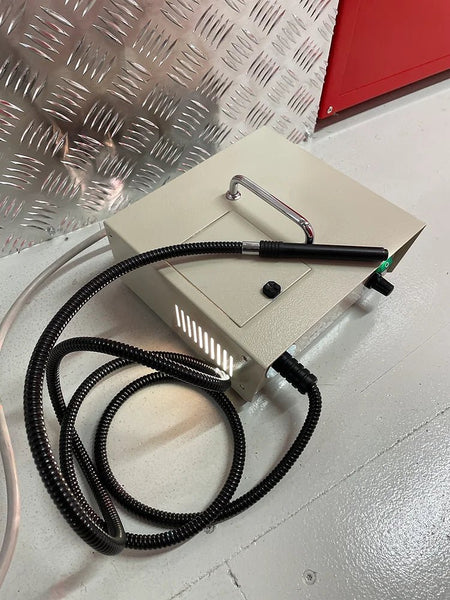 SAPI MED B 0350 – Source de Lumière Froide pour Applications Médicales et Chirurgicales - SelfiMed EUSAPI MED B 0350 – Source de Lumière Froide pour Applications Médicales et Chirurgicales